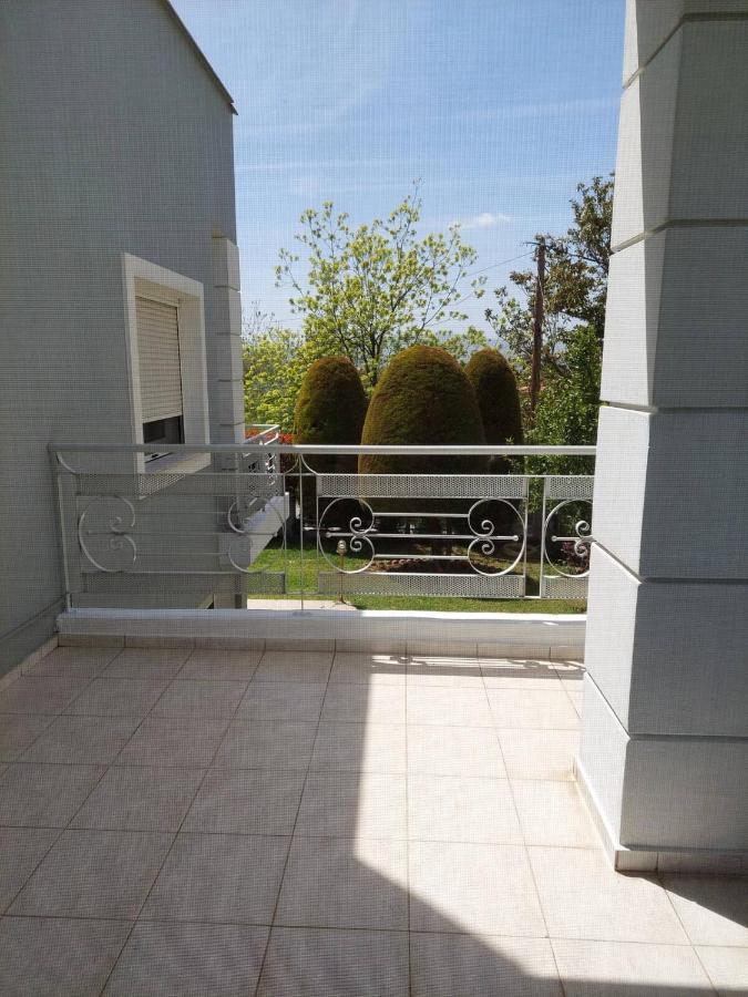 La Maison De Catherine Volos Exterior photo